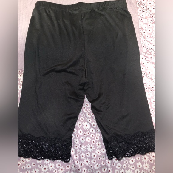 Women’s Biker Shorts - Picture 2 of 2